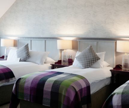 ArmadaHotel_Bedrooms_RuthMaria_04